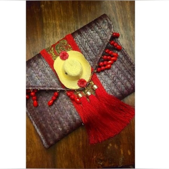 Tassel & Beads Red Hand Clutch | Mexico | Unique | Sombrero | Independence Day - Picture 3 of 3